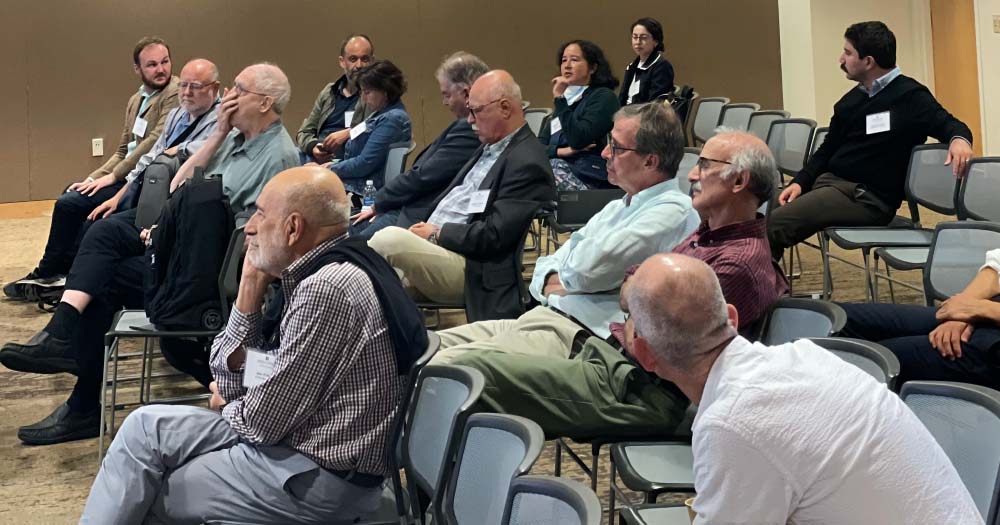 Another audience question during Info-Metrics Workshop