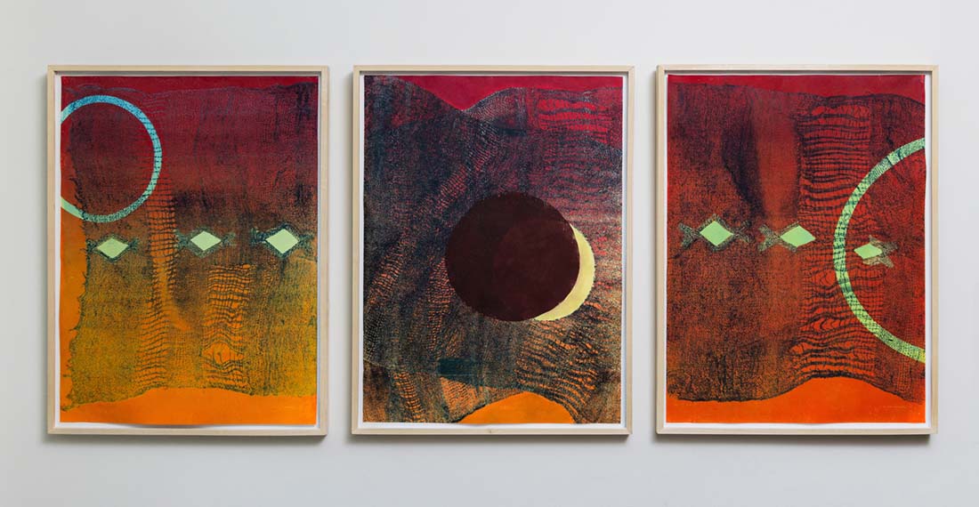 Patricia Orpilla, Kapag hindi pinangalanan ang Diyos (When God Went Unnamed), Unique collagraph, woodcut, and monotype on paper. Abstract image that resembles an eclipse with sun flare over cloth