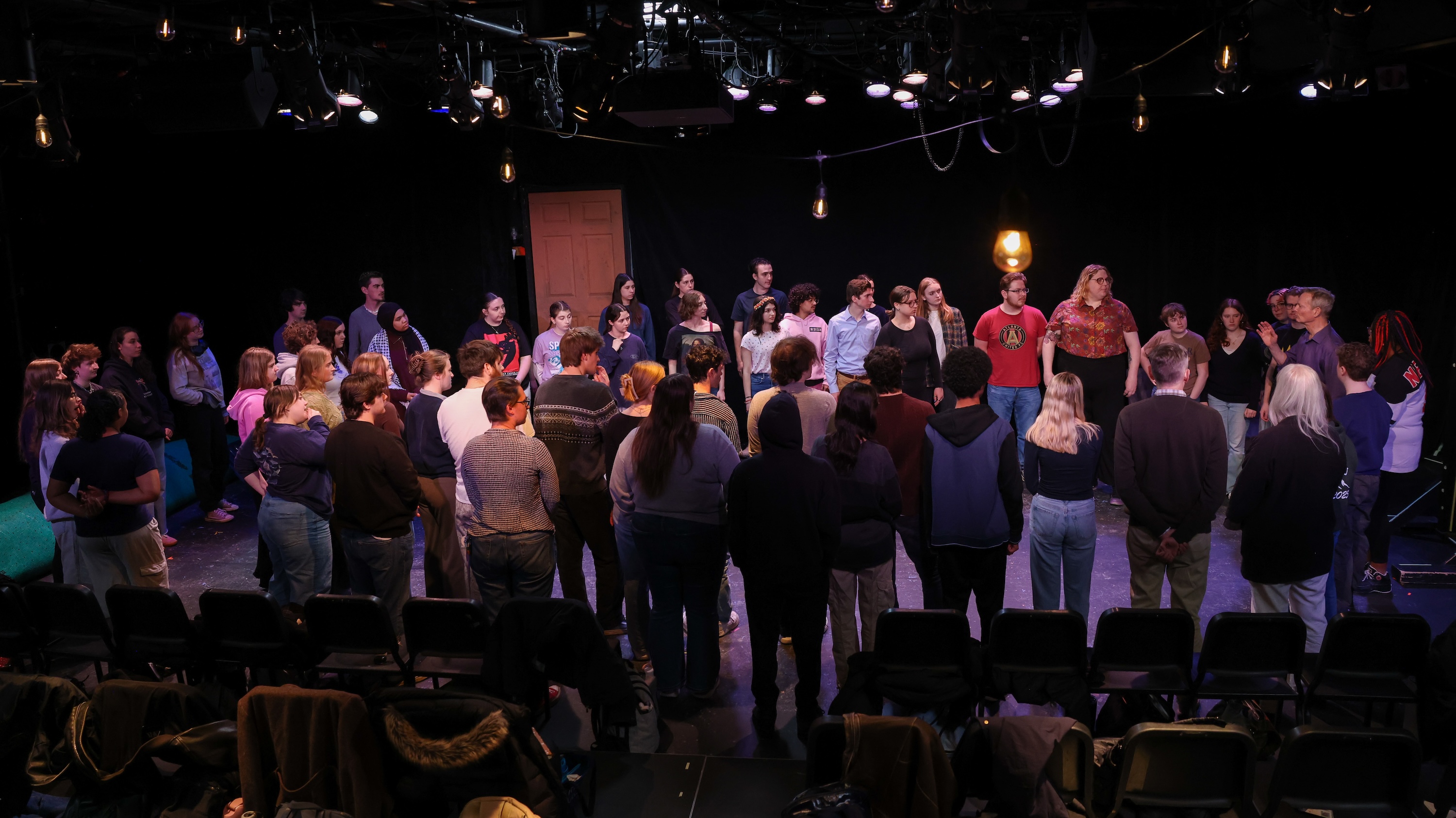 Class workshop led by Irwin. Photo: Ethan Kauffman  