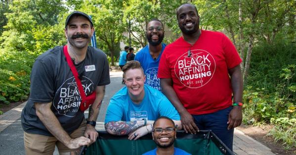 HRL staff at move-in