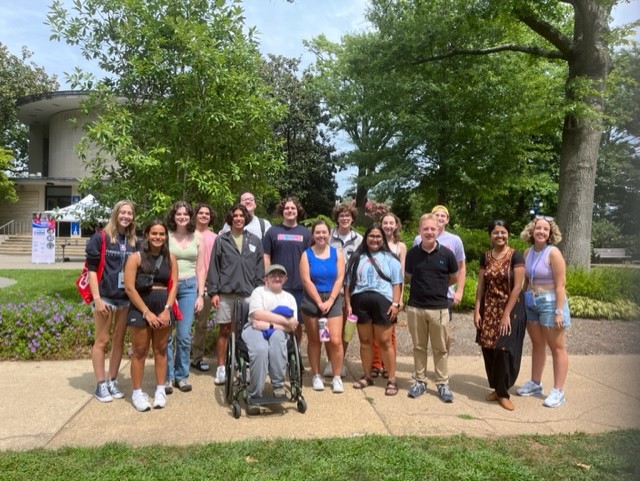 Leadership Students on Washington Mall